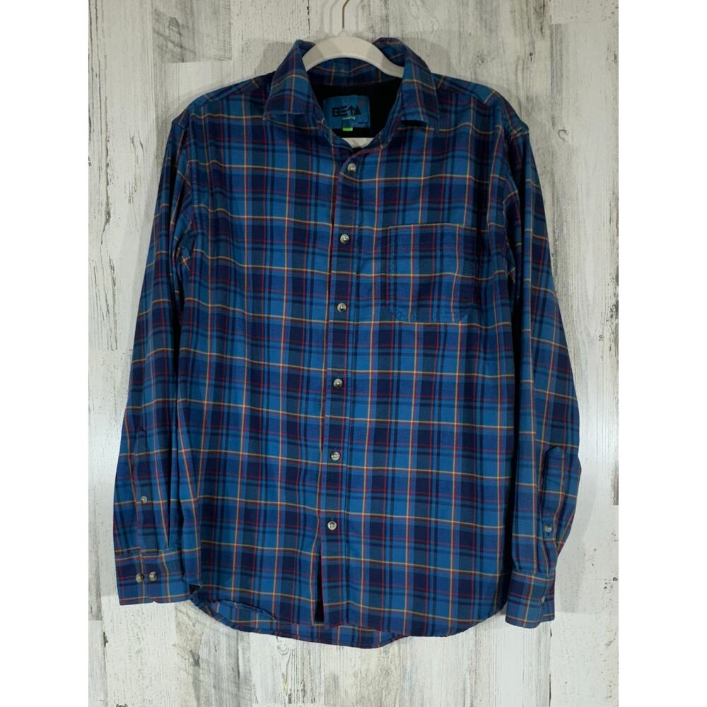Beta Venturing Mens Button Up Size Medium Blue Plaid Lightweight Flannel Outdoor